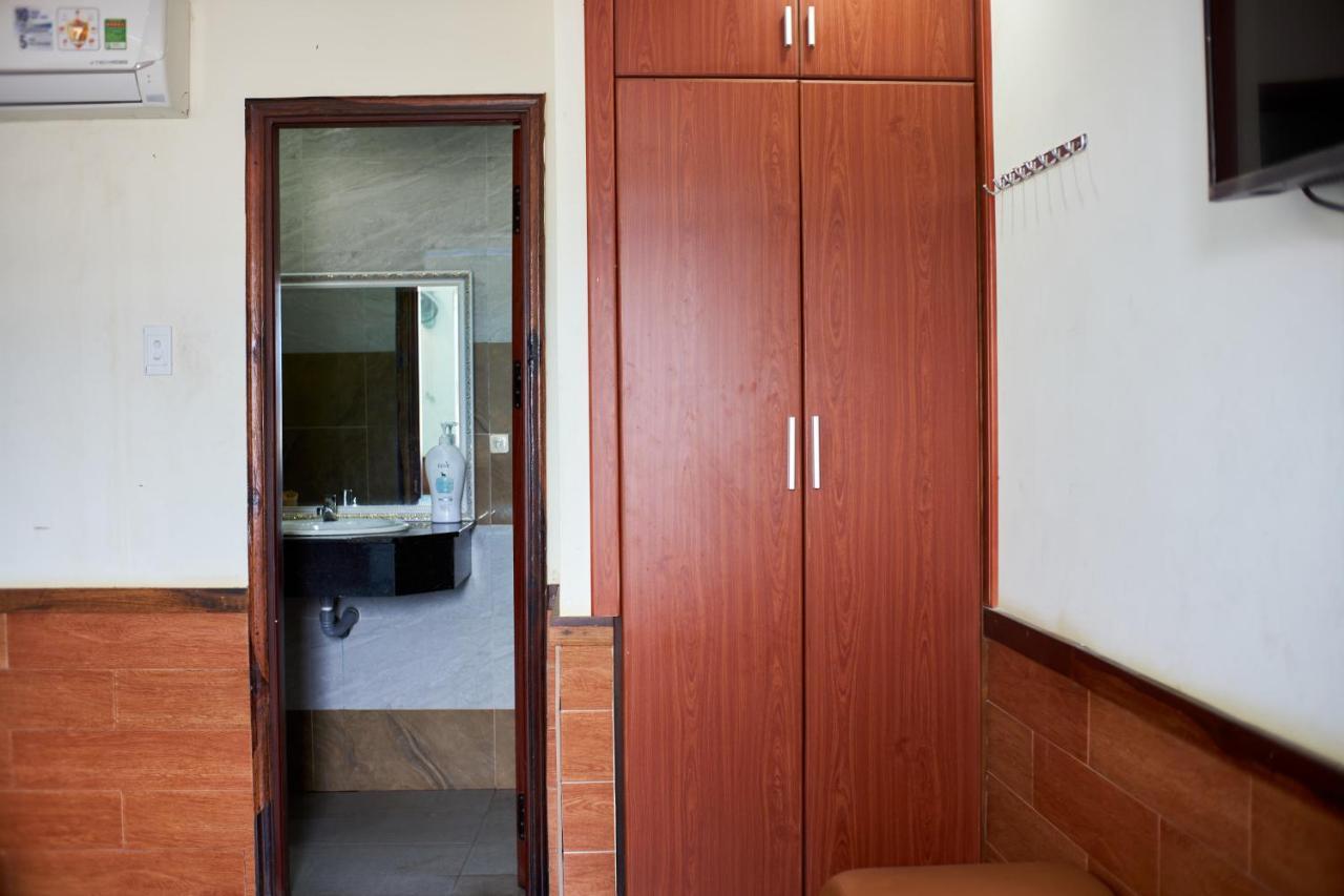 Hoa Anh Dao 2 Hotel Thuan An Exterior photo