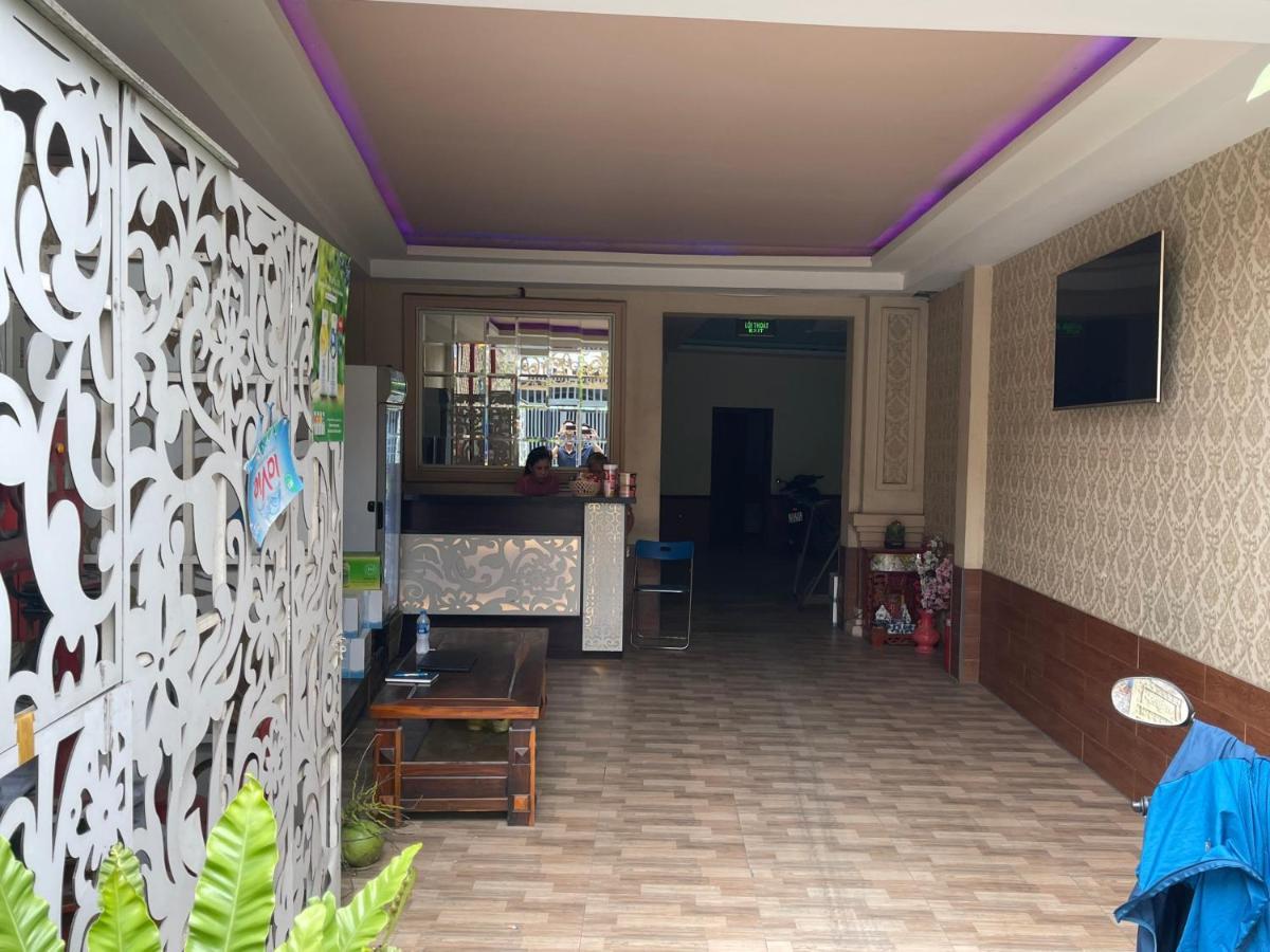 Hoa Anh Dao 2 Hotel Thuan An Exterior photo