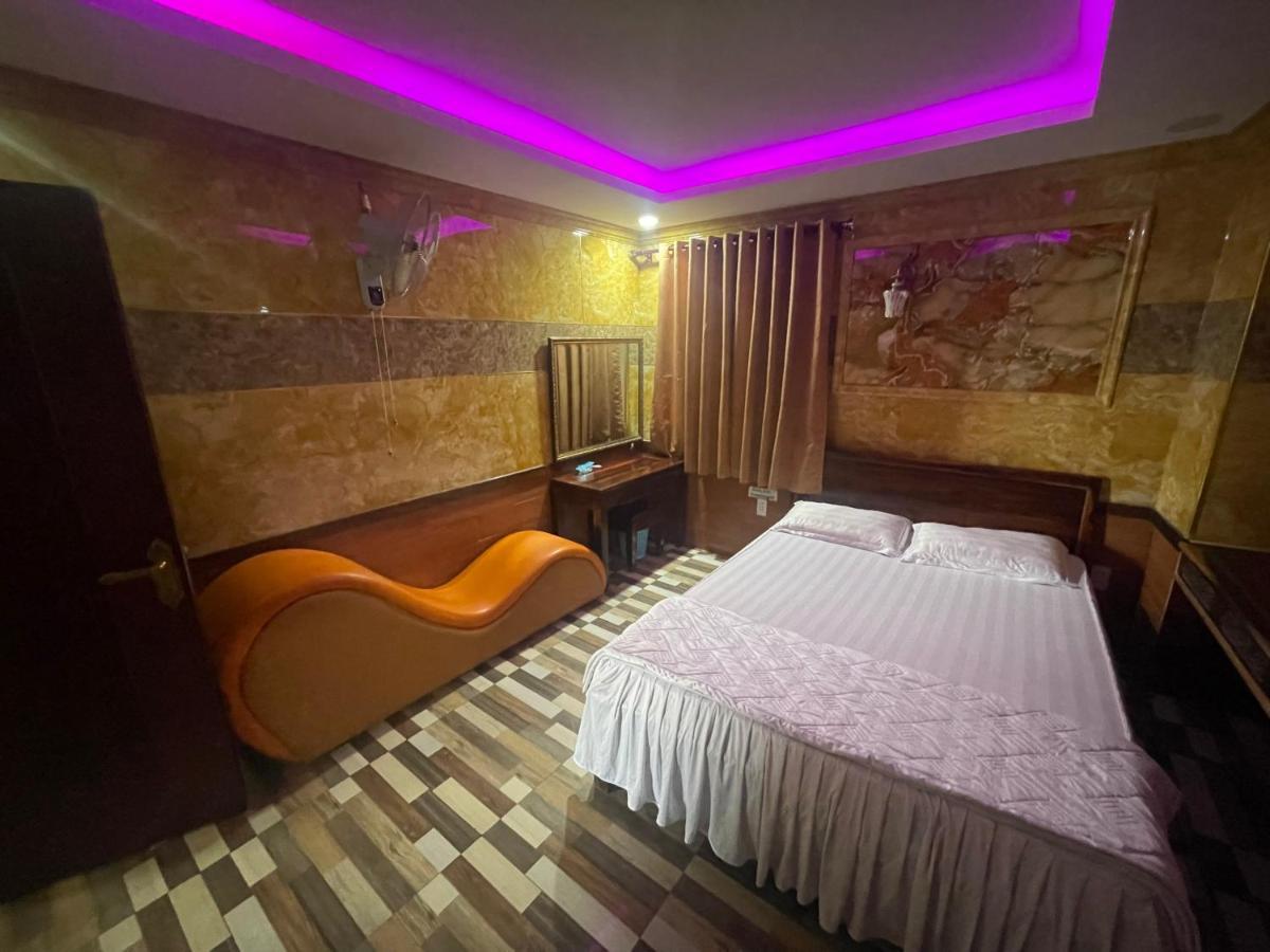 Hoa Anh Dao 2 Hotel Thuan An Exterior photo